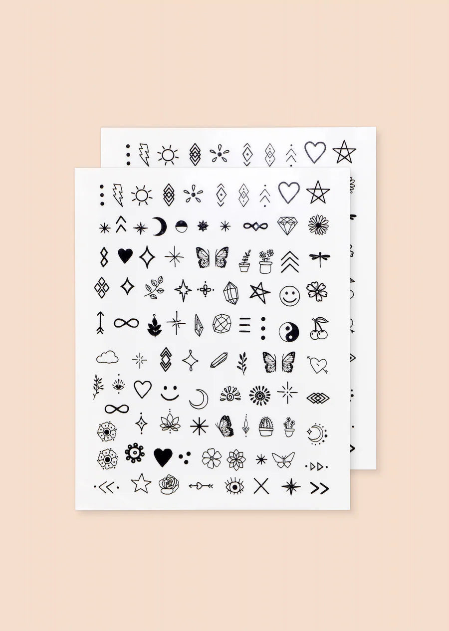 B&W Nail Art Húðflúr